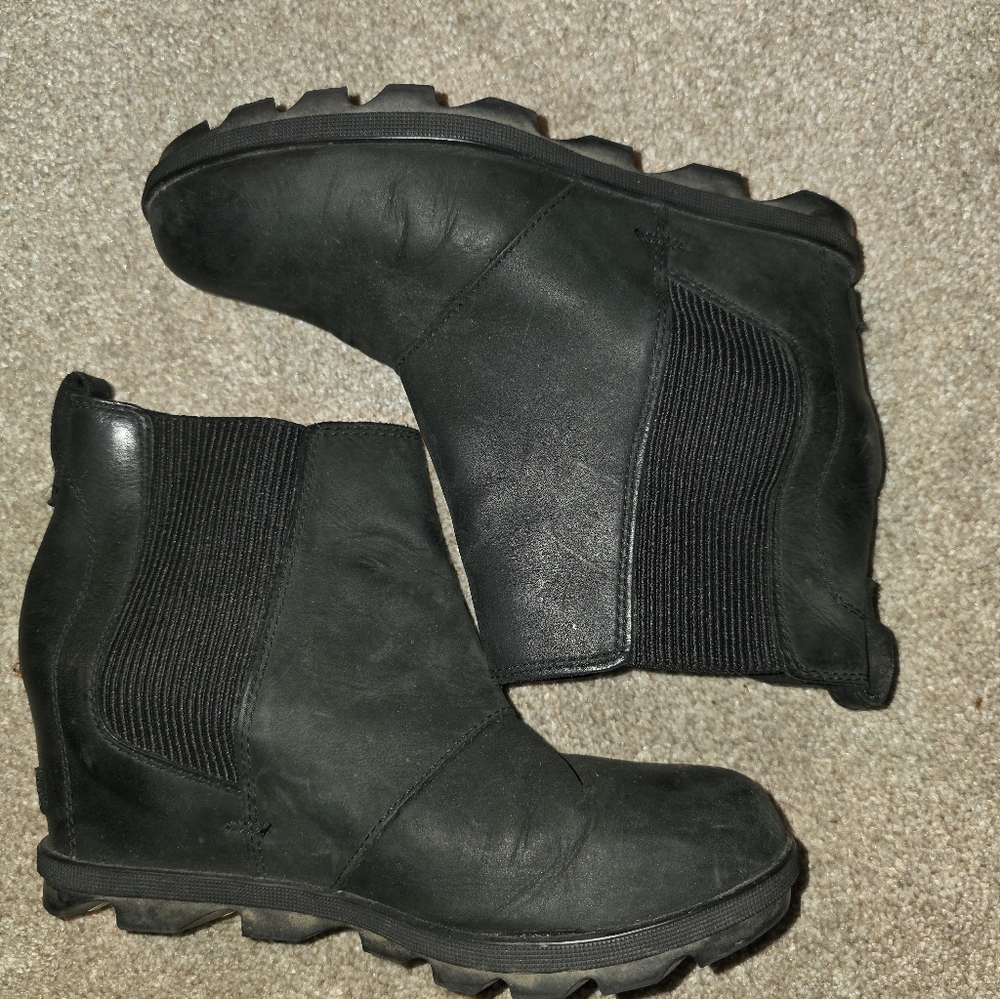Sorel Black wedge boots Joan of Arc Size 9.5